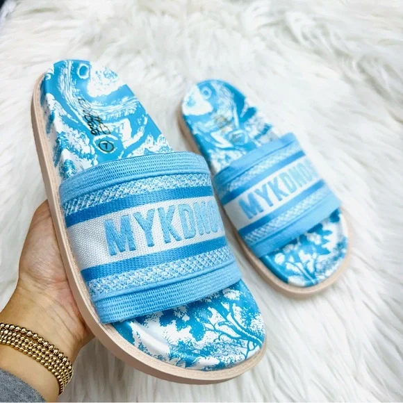 Blue knit graphic sandal - Picture 4 of 6